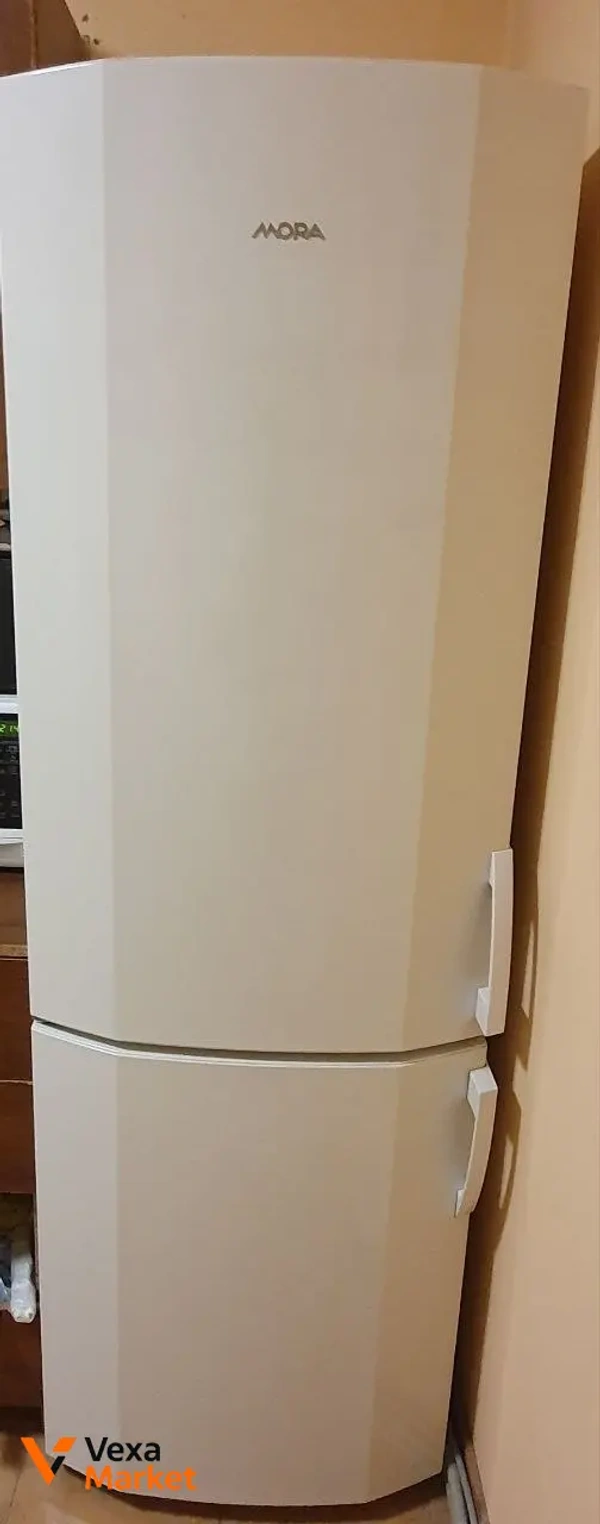 Холодильник Mora MRK 6305 W