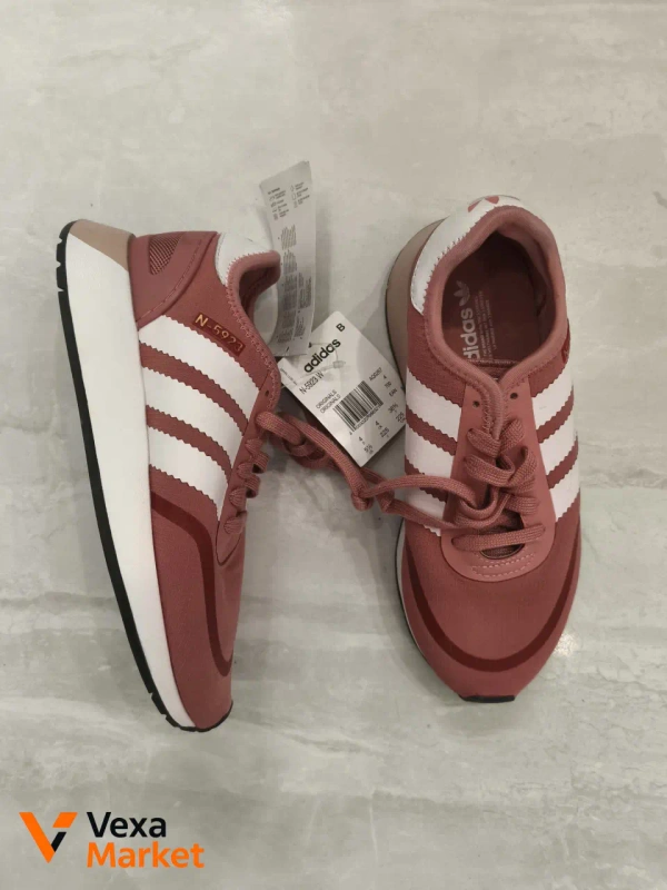 Adidas Весна-літо 36.5