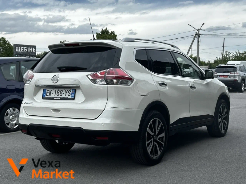 Nissan X-Trail 2017 Белый Дизель 1.6 л. — фото 2