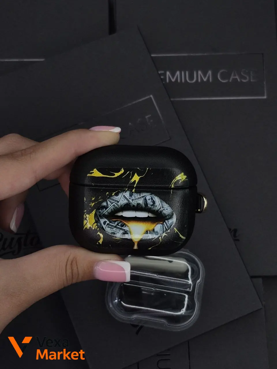 Чохол для AirPods Pro 3 з дизайном "Губи з грошима"