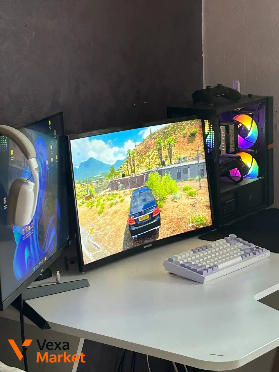 Игровое место: ПК (GTX 1660, 16GB DDR4, Xeon E5-2670 v3), 2 монитора Samsung/IIyama 27", кресло Gamero, руль Logitech G29