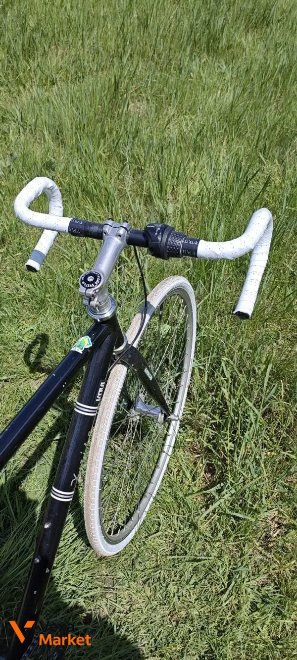 Німецький міський велосипед Xzite на шосейних колесах з Shimano Nexus 3