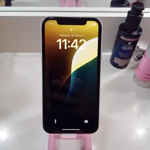 iPhone XR 64gb white neverlock