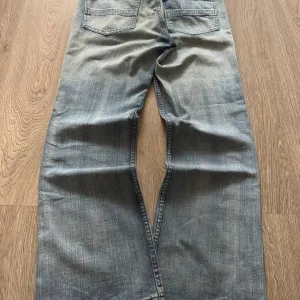 Flared jeans