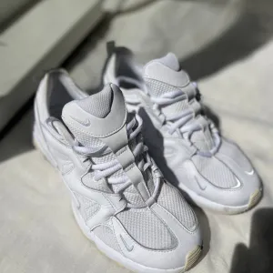 Nike Air Max Graviton Белые кроссовки EU 41