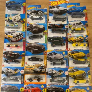 Коллекционные модели машинок Hot Wheels и Matchbox