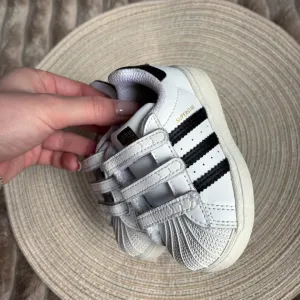 Кросівки Adidas Superstar для дітей
