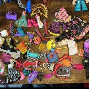 Набор одежды и аксессуаров для кукол Monster High