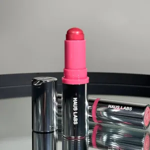 Haus Labs by Lady Gaga Color Fuse Glassy Lip + Cheek Blush Balm Stick, відтінок Glassy Rosette