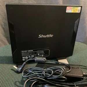 Shuttle FS77U Mini PC Intel Core i5-7200U 16GB DDR4 128GB SSD + 500GB HDD