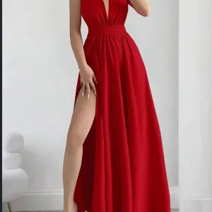 Вечернее платье красное, бежевое, белое