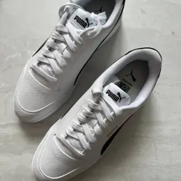 Кросівки Puma білі