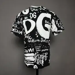 Dolce & Gabbana футболка черная с принтом DG