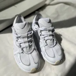Nike Air Max Graviton Белые Кроссовки EU 41