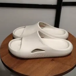 Женские кроксы Crocs Mellow Recovery Slide белые, размер M5-W7 (37/38)