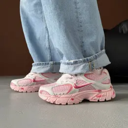 Nike V5 RNR Custom Pink