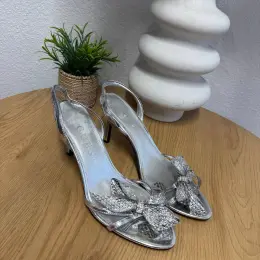 Босоніжки GUESS срібні з бантом