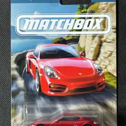 Модель машинки Matchbox Porsche Cayman