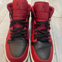 Nike Jordan High Red/Black Size 41