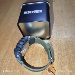 SKMEI Водонепроникний годинник з компасом, крокоміром та підсвічуванням