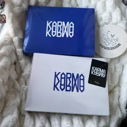 Stray Kids - KARMA (Standard version)