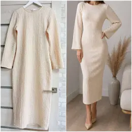 Женское платье S/M бежевое