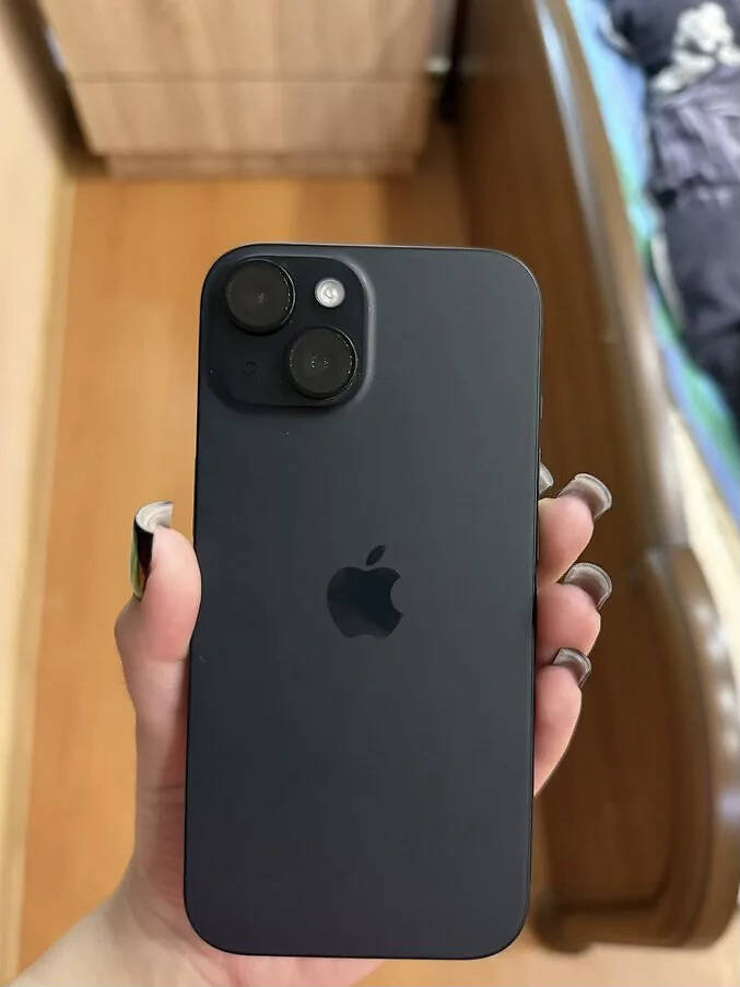 iPhone 15 128gb