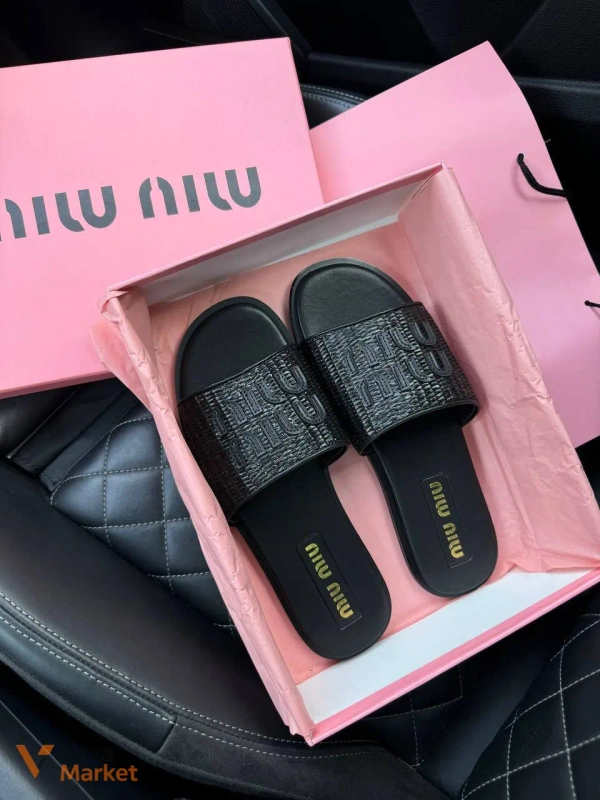 Miu Miu Slippers Black Шкіра/Текстиль