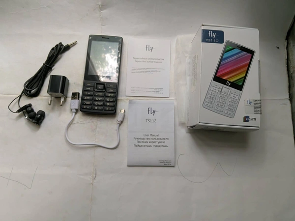 Мобільний телефон Fly TS112 Black (Чорний), на три СІМ-картки, на кнопки