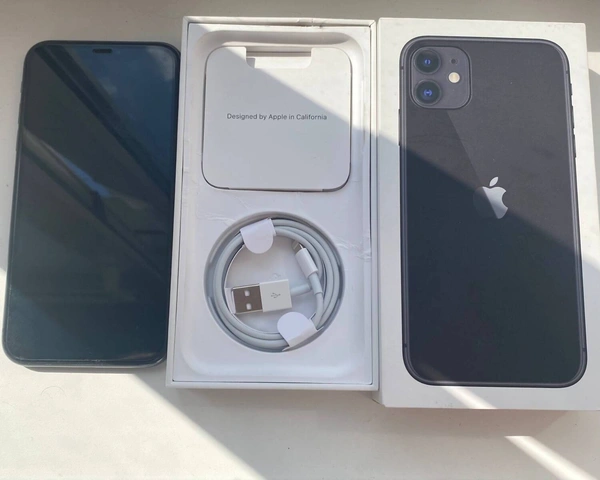 Продаю iPhone 11,64 gb