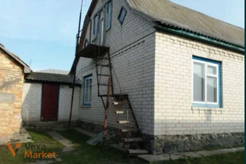 Продаж будинку в с. Мошни, Черкаська область, вул. Невського, 11