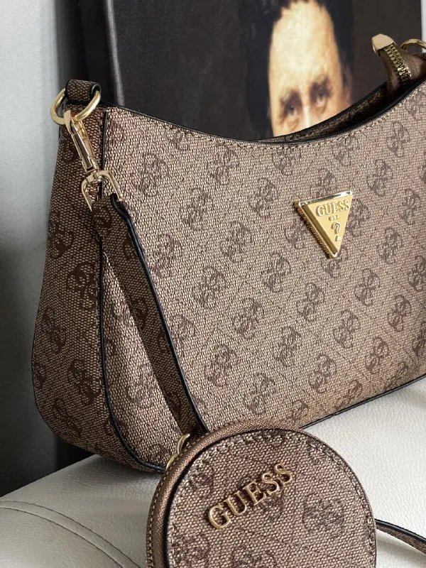 Сумка жіноча Guess Noelle багет 2 в 1 з монетницею — фото 5