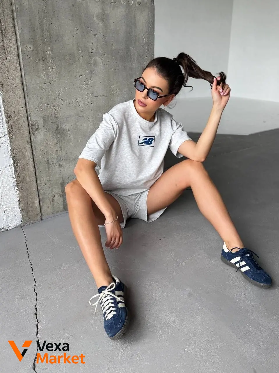 Костюм New Balance женский оверсайз футболка и шорты меланж