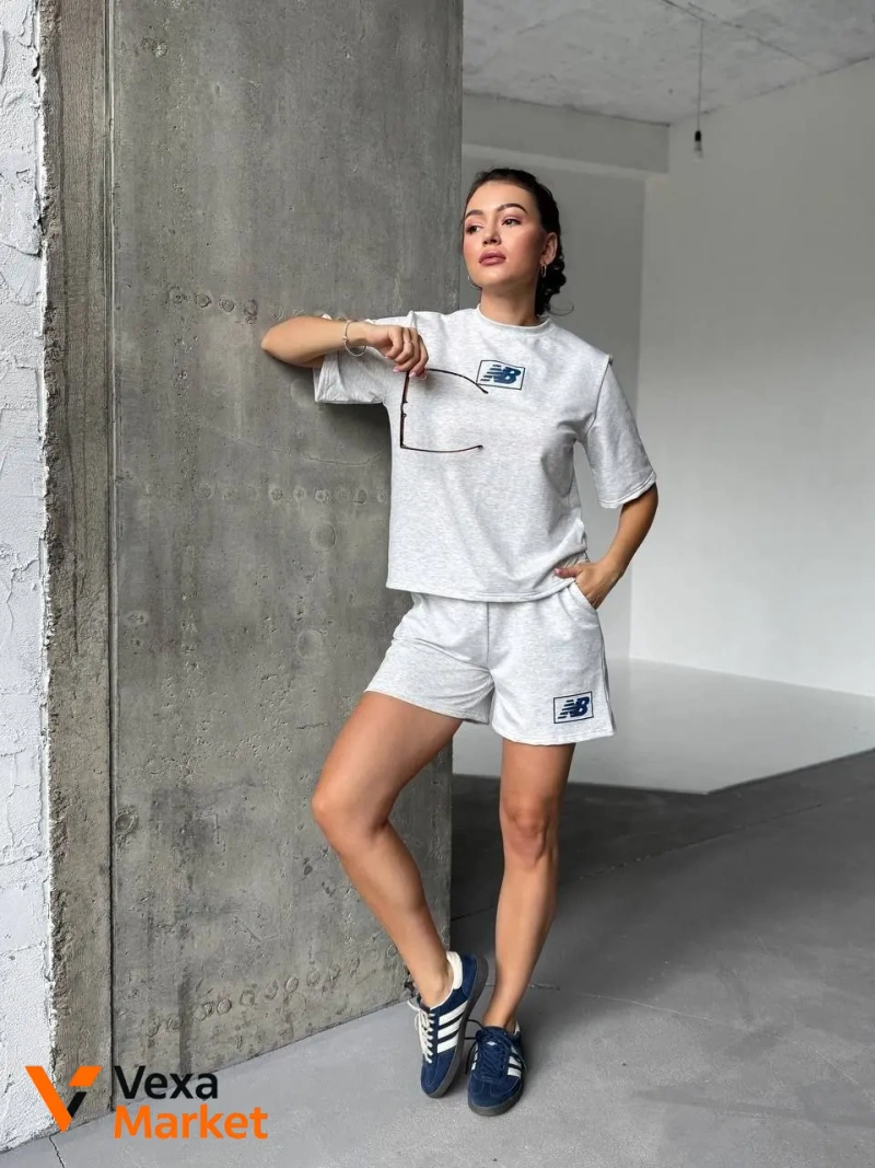 Костюм New Balance женский оверсайз футболка и шорты меланж — фото 6