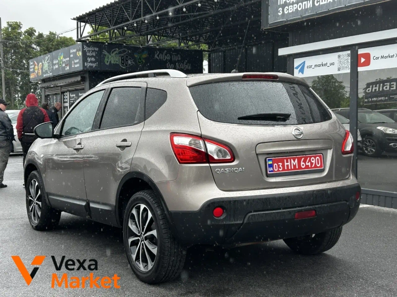 Nissan Qashqai 2012 Бензин 2.0л Автомат Передний привод Коричневый — фото 3