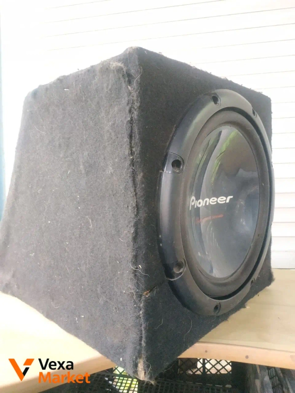 Автомобильный сабвуфер Pioneer (требует ремонта)
