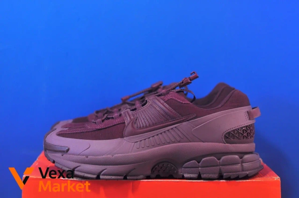 Nike Zoom Vomero Roam Burgundy Crush HQ2181-500