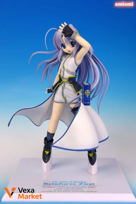 Magical Girl Lyrical Nanoha StrikerS - Reinforce II Complete Figure