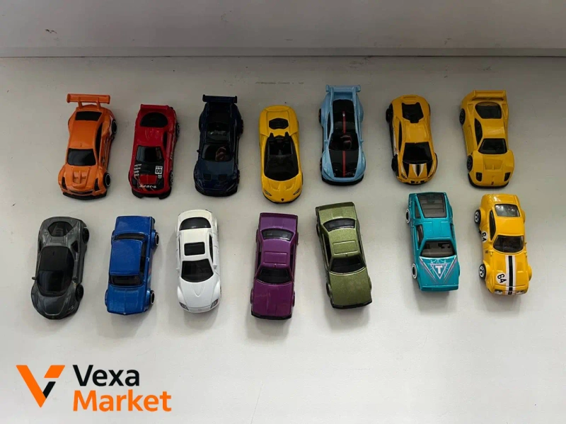 Колекційні моделі машинок Hot Wheels / Matchbox — фото 2