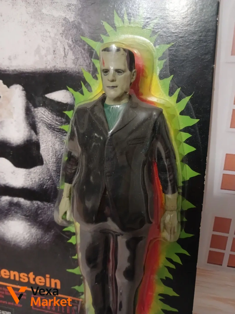 Фігурка NECA Universal Monsters Frankenstein — фото 2