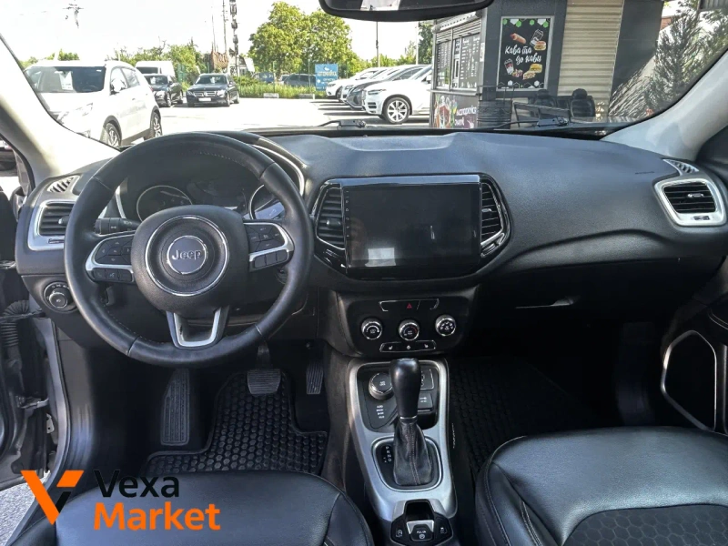 Jeep Compass 2018 Бензин 2.4л Автомат Сірий — фото 5