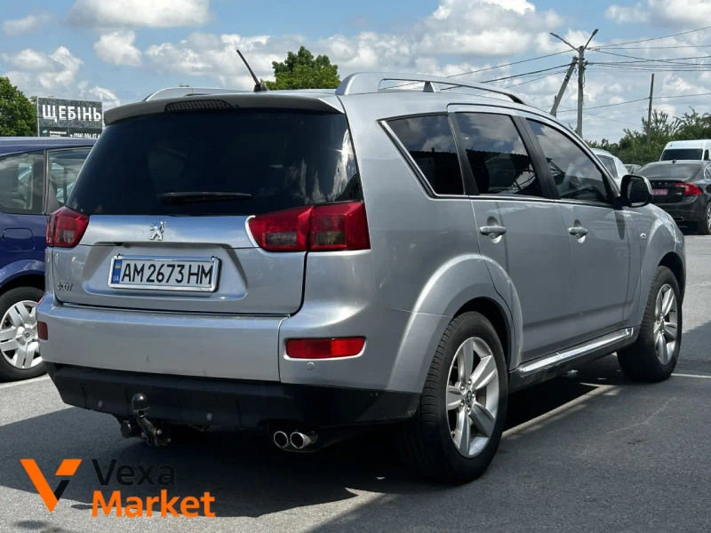 Peugeot 4007 I покоління 2011 Дизель 2.2 л. Автомат Сірий — фото 2