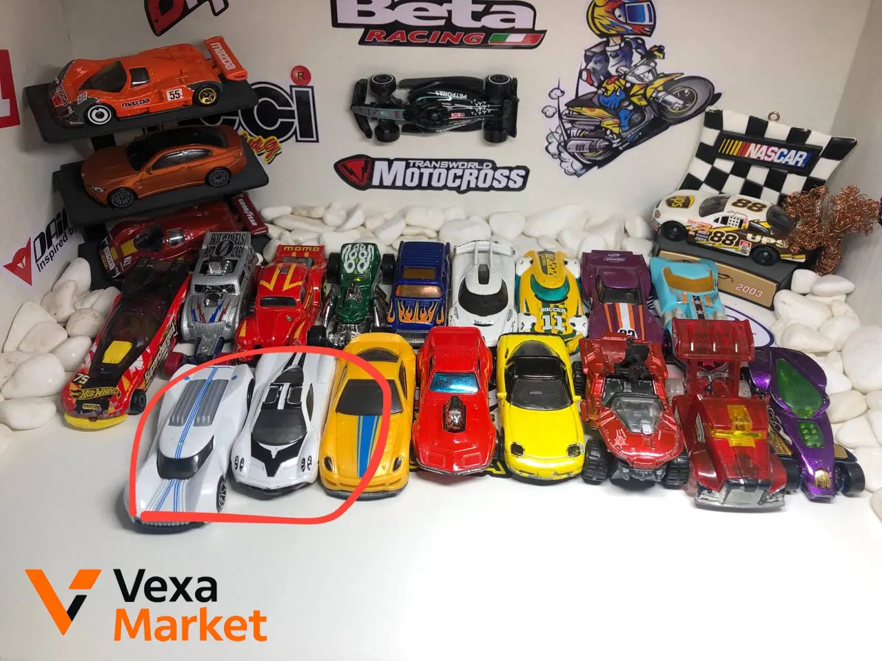 Колекційні моделі автомобілів Hot Wheels