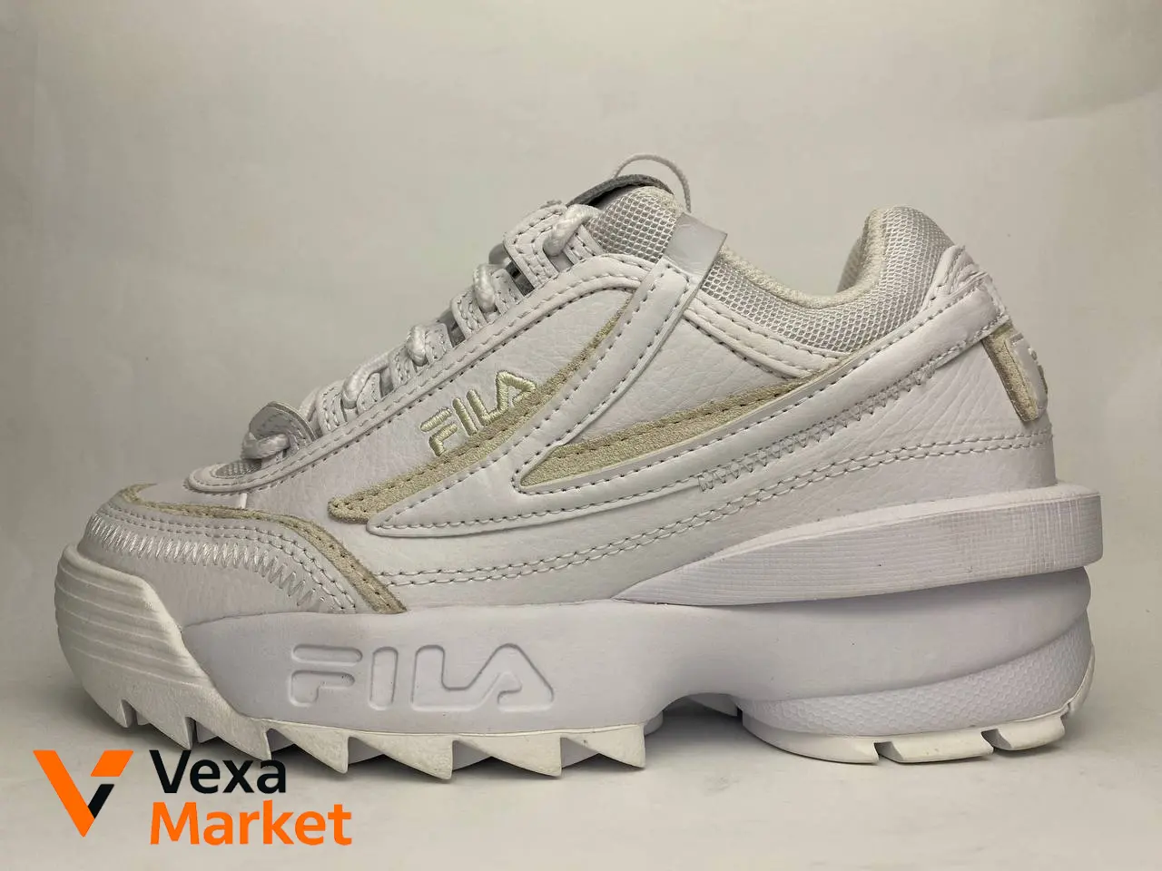 Fila Disruptor EXP білі жіночі кросівки 38 розмір