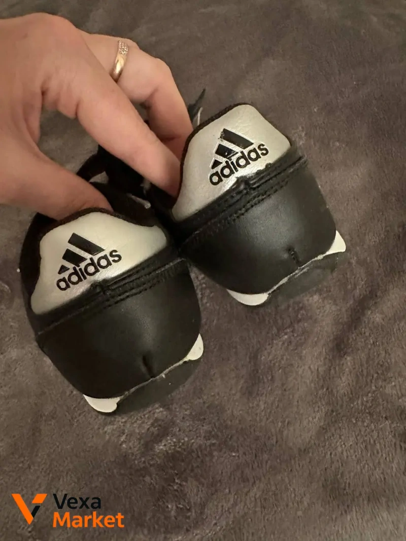 Кросівки шкіряні Adidas чорні розмір 36 — фото 3