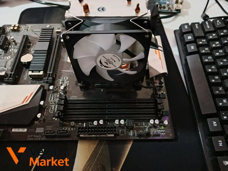 Материнська плата B450 AORUS ELITE V2 з процесором Ryzen 3 2200G та кулером — фото 2