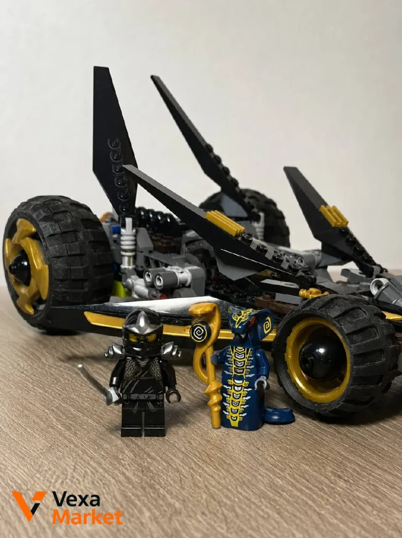 LEGO Ninjago 9444 Cole's Tread Assault 2011 року — фото 2