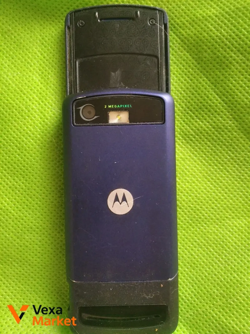 Motorola RAZR V3i — фото 2