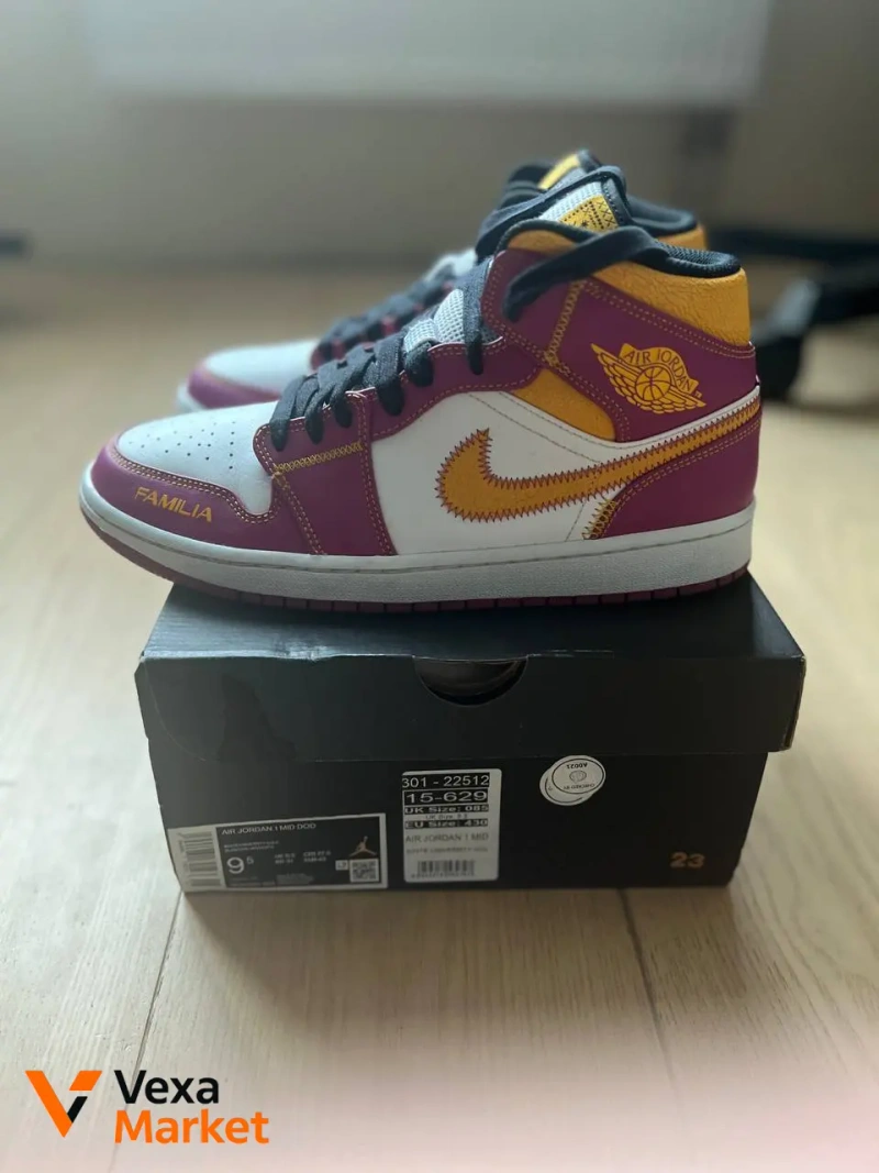 Кросівки Nike Air Jordan 1 Mid "Dia De Muertos" Розмір 43 — фото 2