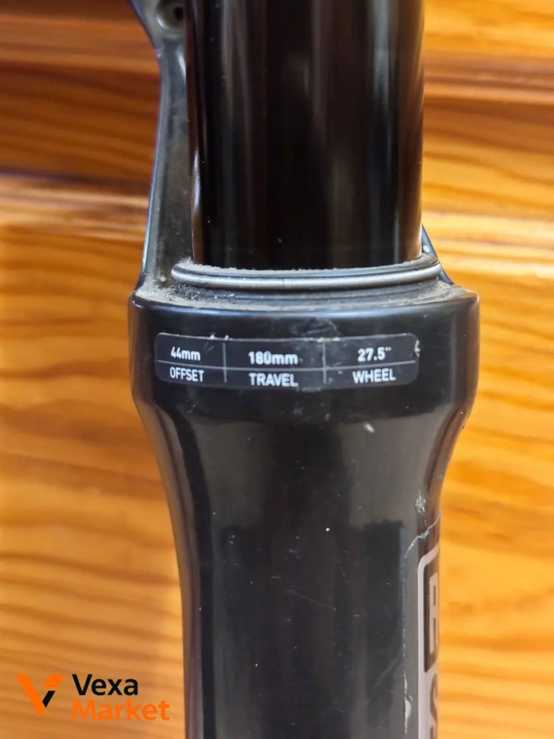 RockShox Domain 27,5 2022 вилка — фото 4
